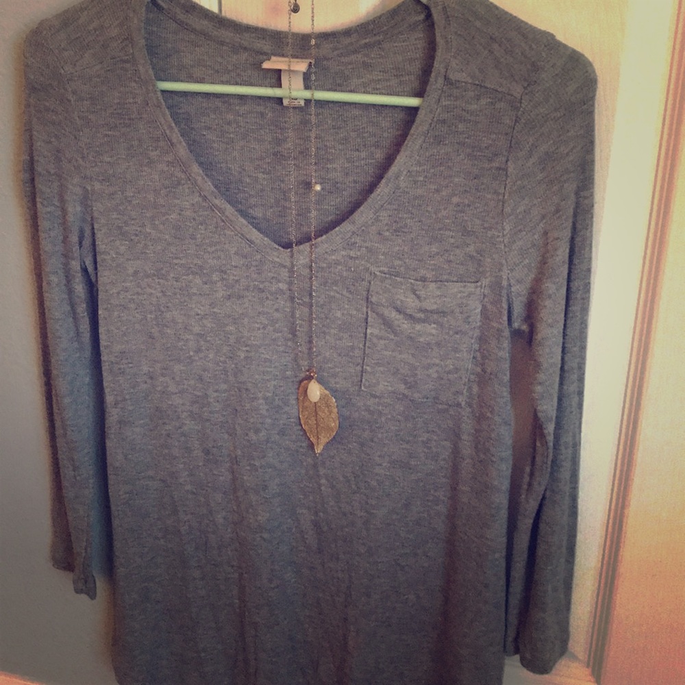 Cute 3/4 sleeve top with pocket